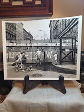 1964 Press Photo Children Use A Street Blocked By The Berlin Wall By World Wide  picture