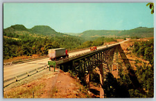 W. Virginia - Charlton Memorial Bridge Spanning the Bluestone - Vintage Postcard picture