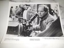1992 Press Photo Writer-Director David Seltzer on Shining Through Movie Set cb4 picture