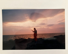 Sunset Photo 2000s Optical Illusion Seascape Sun on Hand Palm Trick Image picture