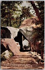 Stage Approaching Arched Rock El Portal & Yosemite Valley California Postcard picture